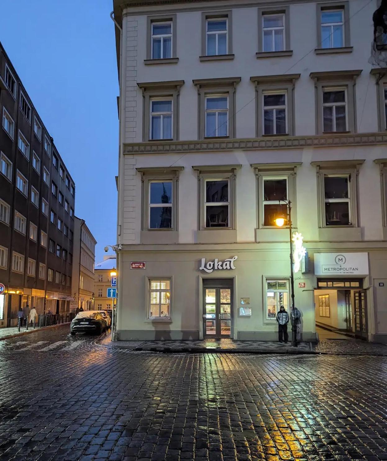 Lokal Apartment Prague Extérieur photo